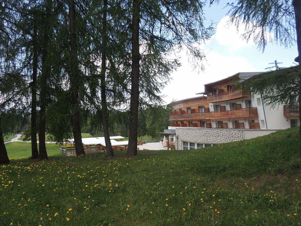 Il Falchetto Sarnonico Exteriör bild